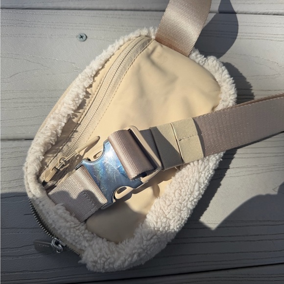 north face backpack amazon shock blue and black The Summit Navy Dyno tool bag pouch Model:Heavy: 3g The North Face Borealis Coach Charter Leather Backpack